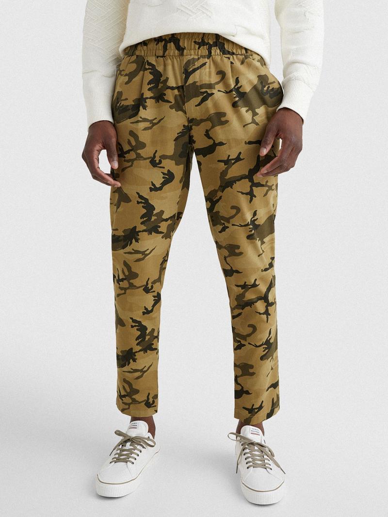 Férfi Tommy Hilfiger Tapered fit camo Nadrág Zöld | HU 1126TCE